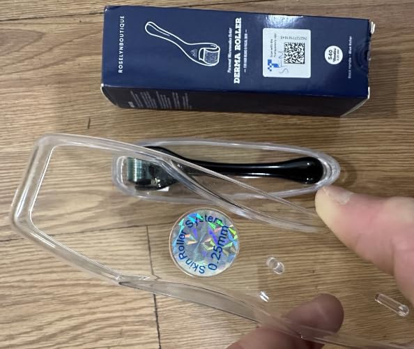 ROSELYNBOUTIQUE Derma Roller for Hair Beard Facial Skin Face Body Scalp 540 Titanium Microneedle for Men Women 0.25mm Cosmetic Beauty Instrument